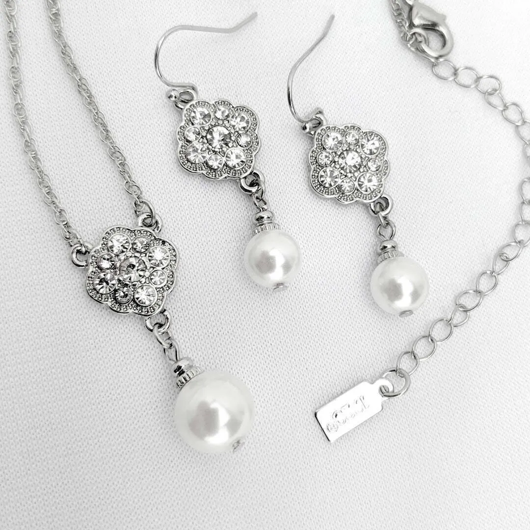 1928 Bridal Faux Pearl And Crystal Pendant Necklace 16"   3" Extender