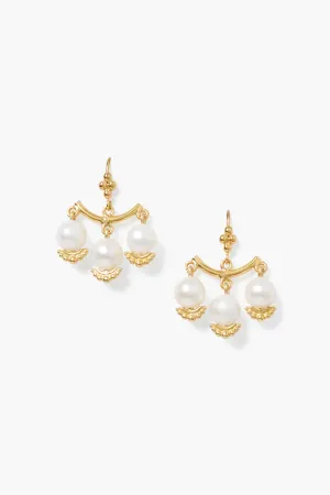 Anahi Chandelier Earrings White Pearl