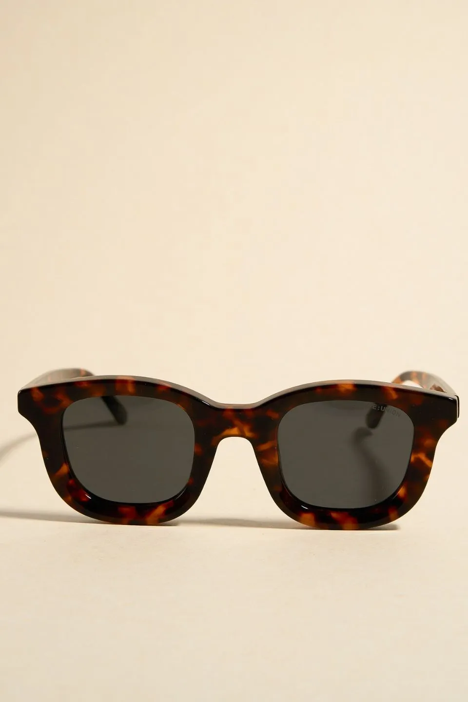 Chelsea Tort Chunky Round Sunglasses