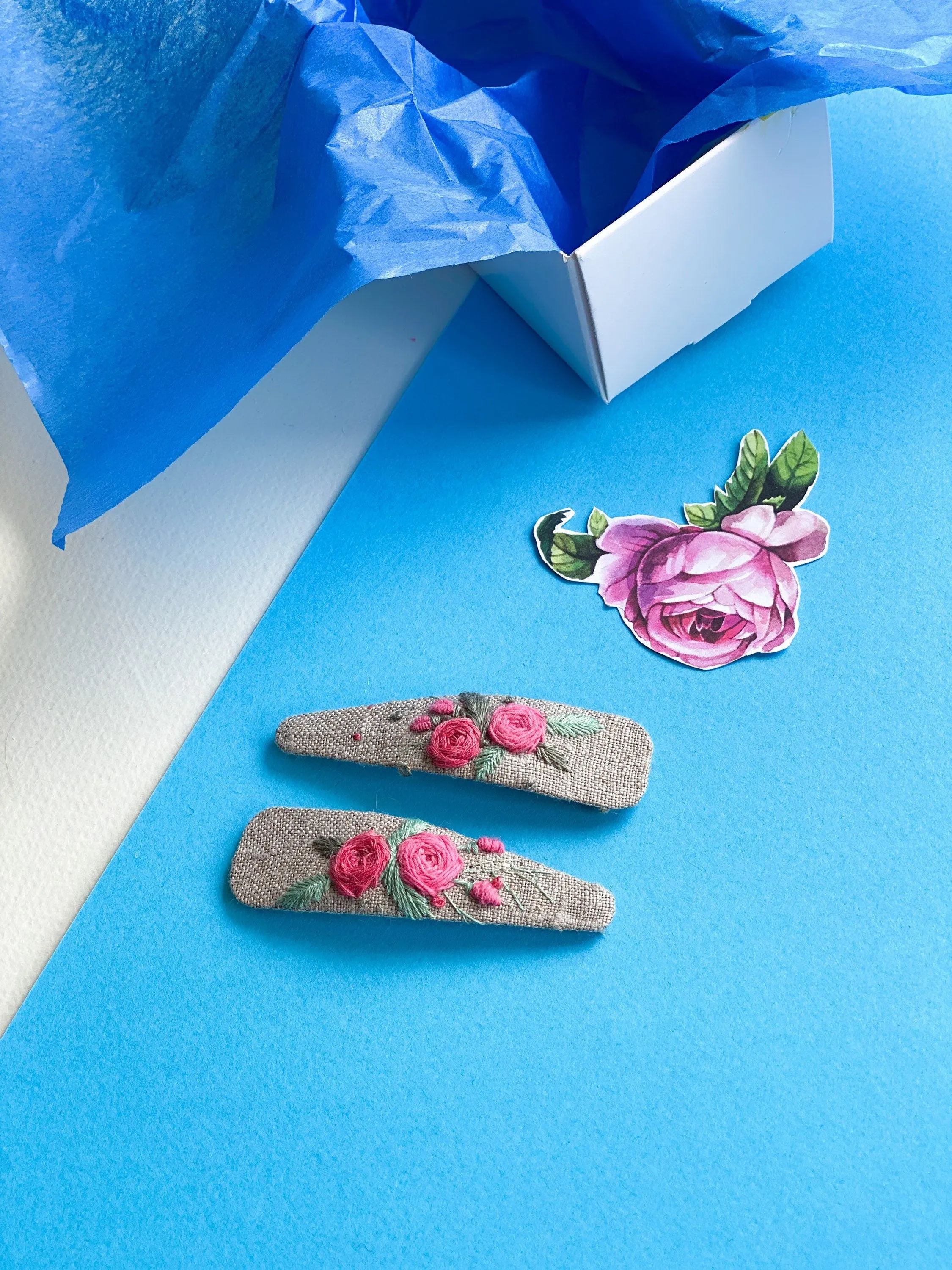 Gray Floral covered barrette set with pink flowers