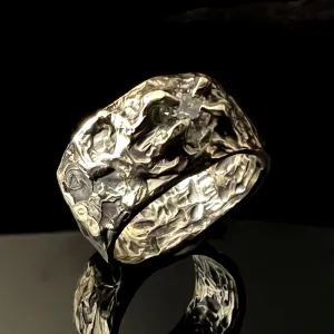 Lazarus Ring