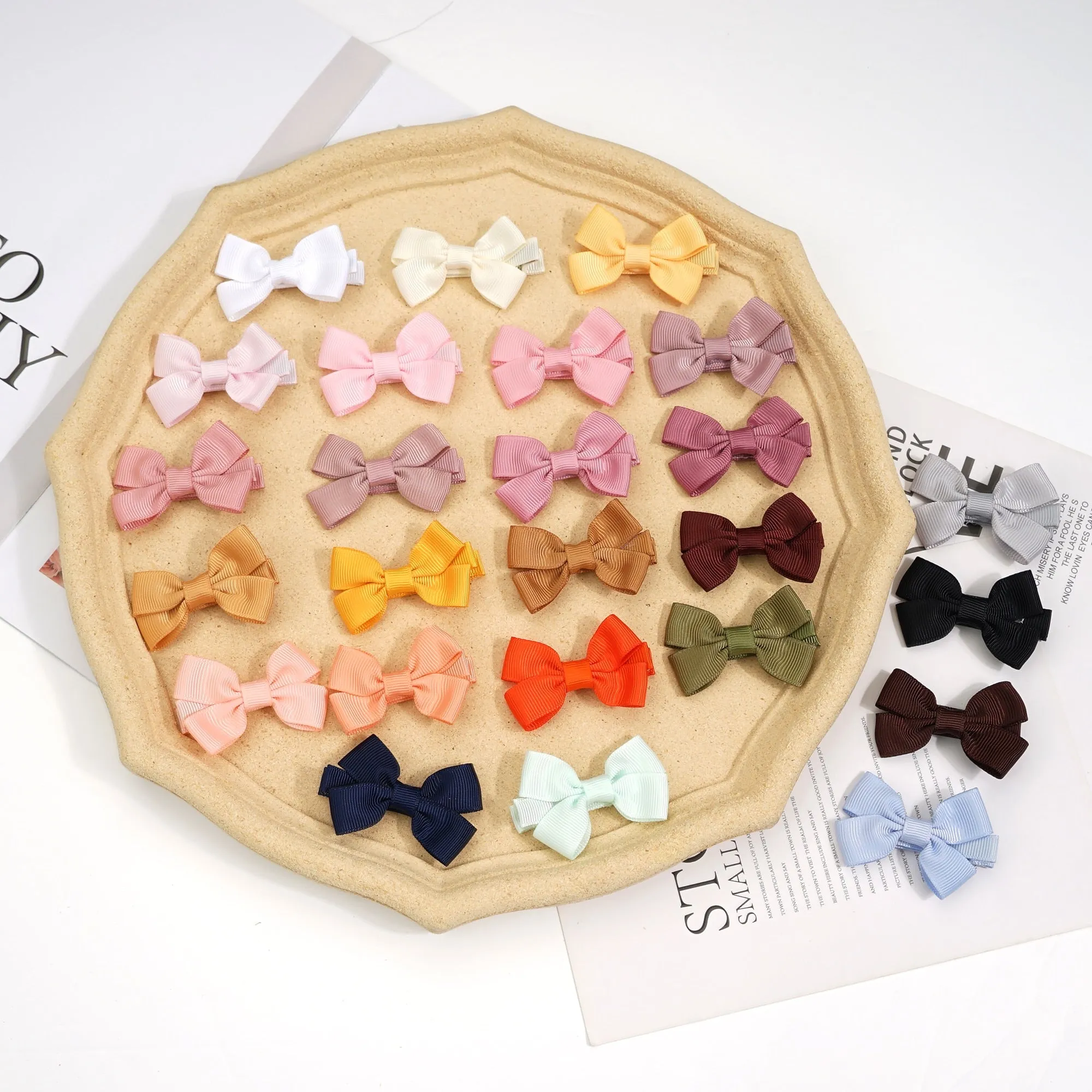 Soft Backed Beautiful Baby Hair Bows (25 pairs / 50 pcs)